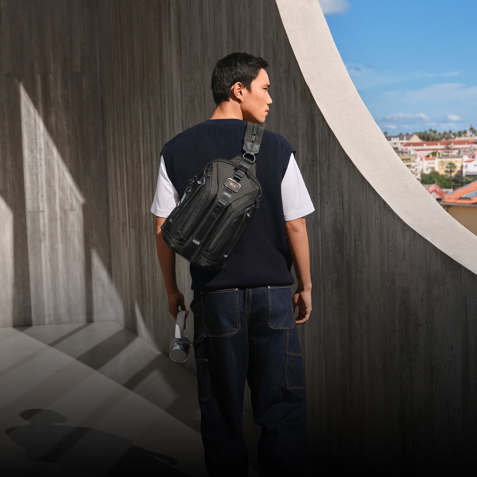 Luggage, Messenger Bags, Totes, Duffles & Backpacks